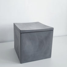 Carica l'immagine nel visualizzatore di Gallery, Lounge Cube