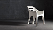 Carica l'immagine nel visualizzatore di Gallery, Russel