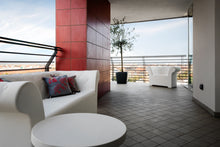 Load image into Gallery viewer, Sirchester Armchair