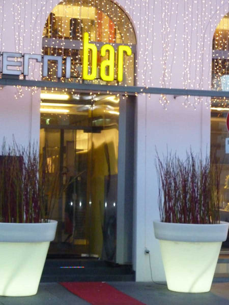 Cserni bar